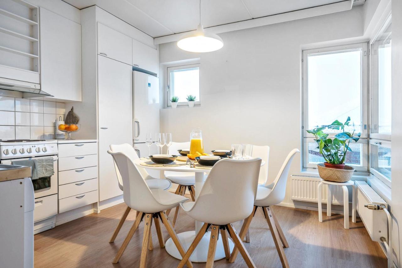 Apartment Sleepwell Sukkula With Private Sauna And Parking Turku Exterior photo